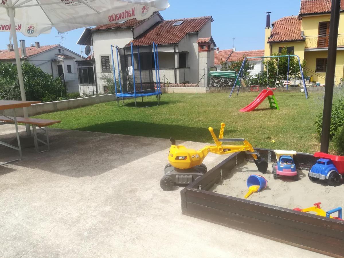 Valki Apartment Porec Bagian luar foto