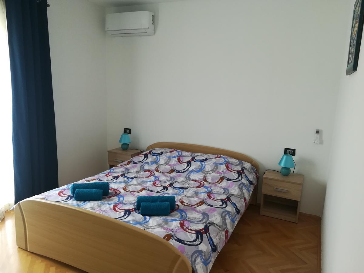 Valki Apartment Porec Bagian luar foto