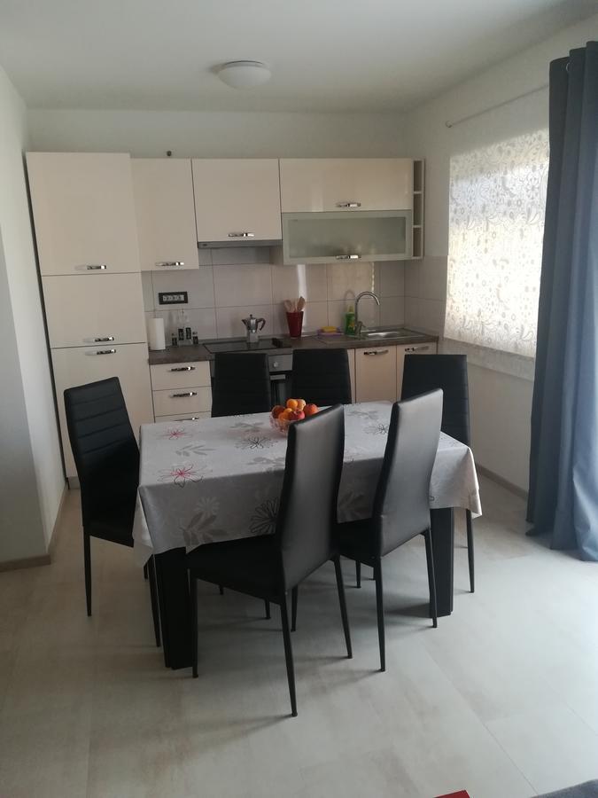 Valki Apartment Porec Bagian luar foto